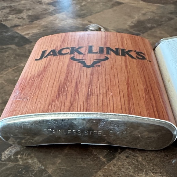 Jack Link's and Bride Flasks Set - Picture 4 of 5